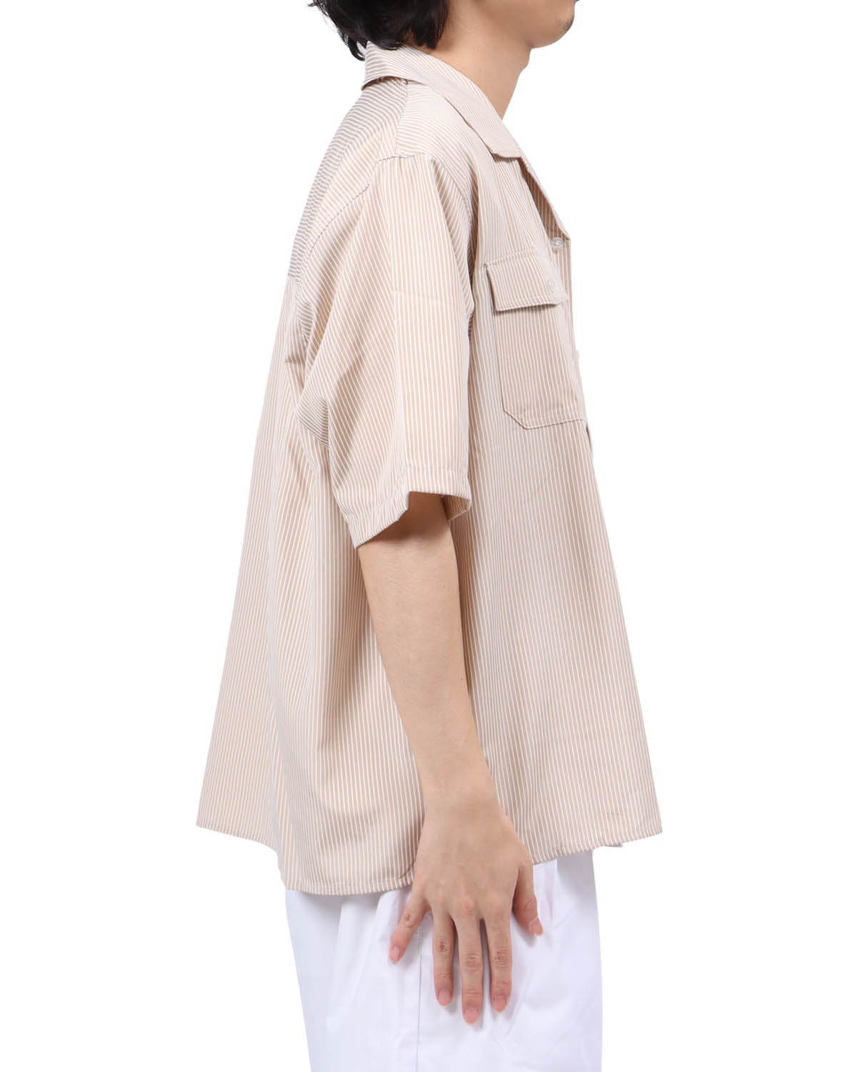 ベージュ：173cm63kg(Lサイズ着用)