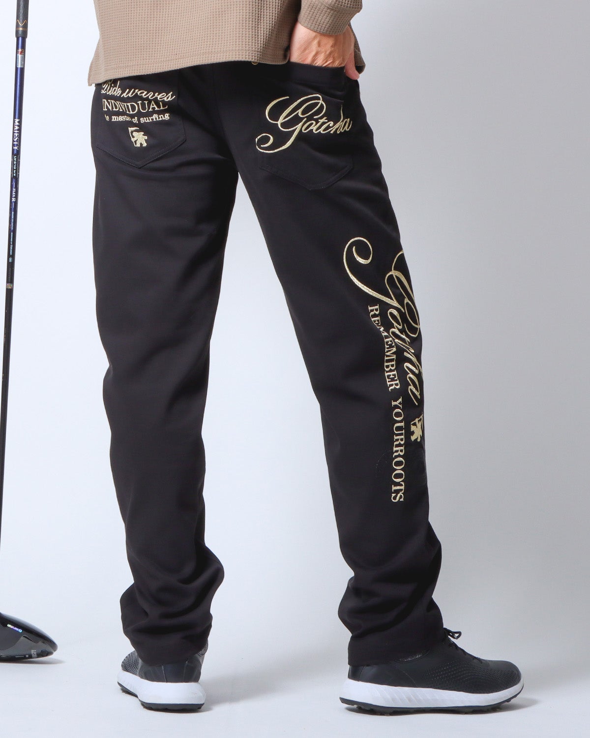 ブラック：180cm/70kg(Lサイズ着用)