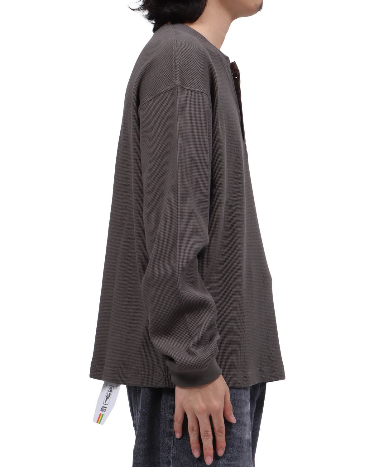 チャコール：173cm63kg(Lサイズ着用)