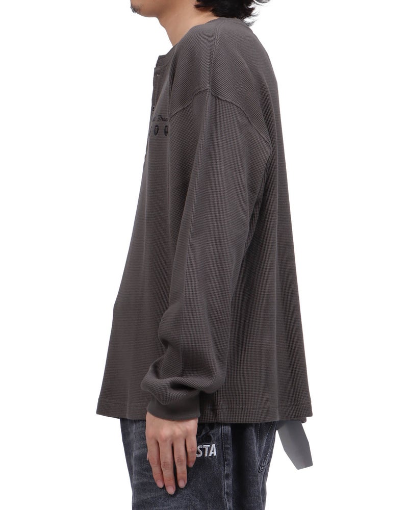 チャコール：173cm63kg(Lサイズ着用)
