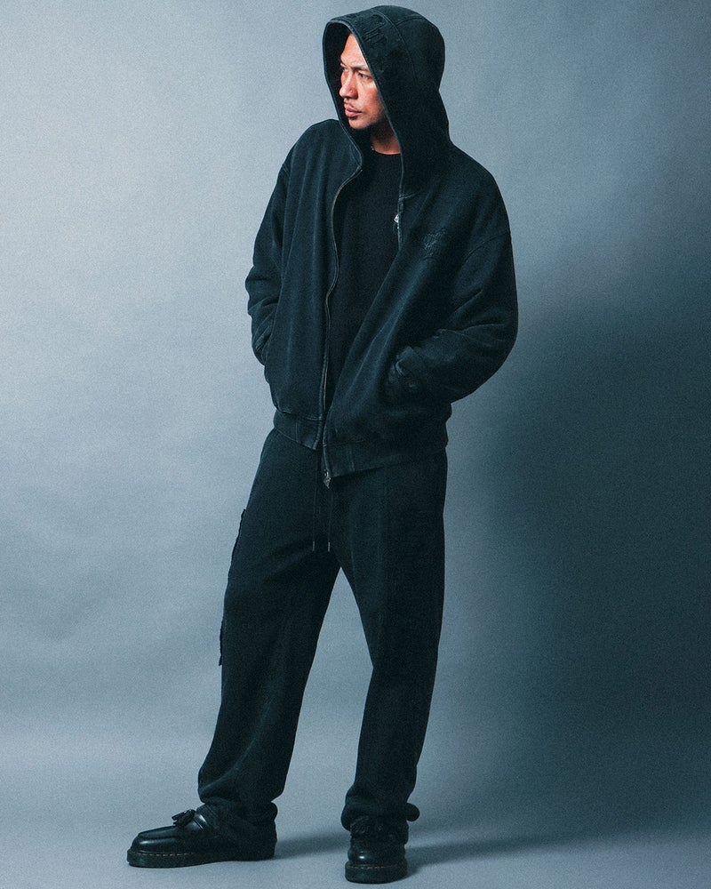 ブラック：183cm(XLサイズ着用)