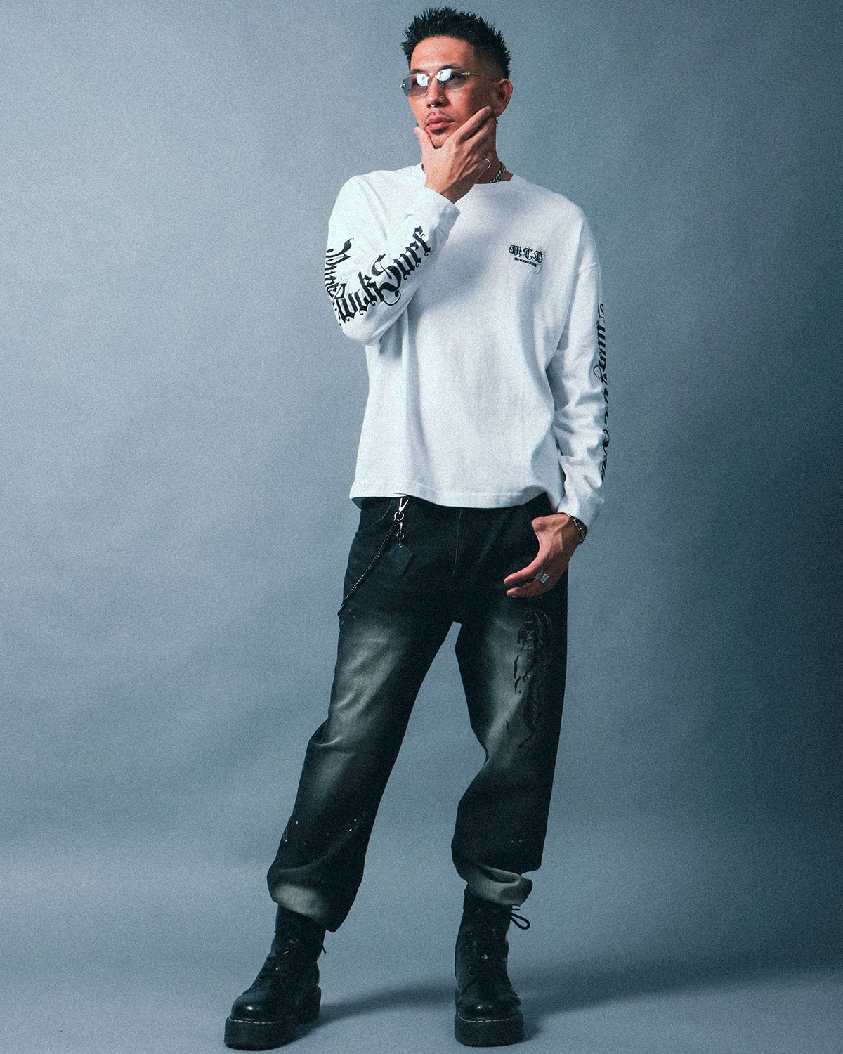 ホワイト：183cm(Lサイズ着用)