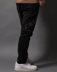 ブラック：178cm/75kg(Mサイズ着用)