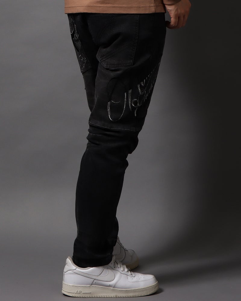 ブラック：178cm/75kg(Mサイズ着用)