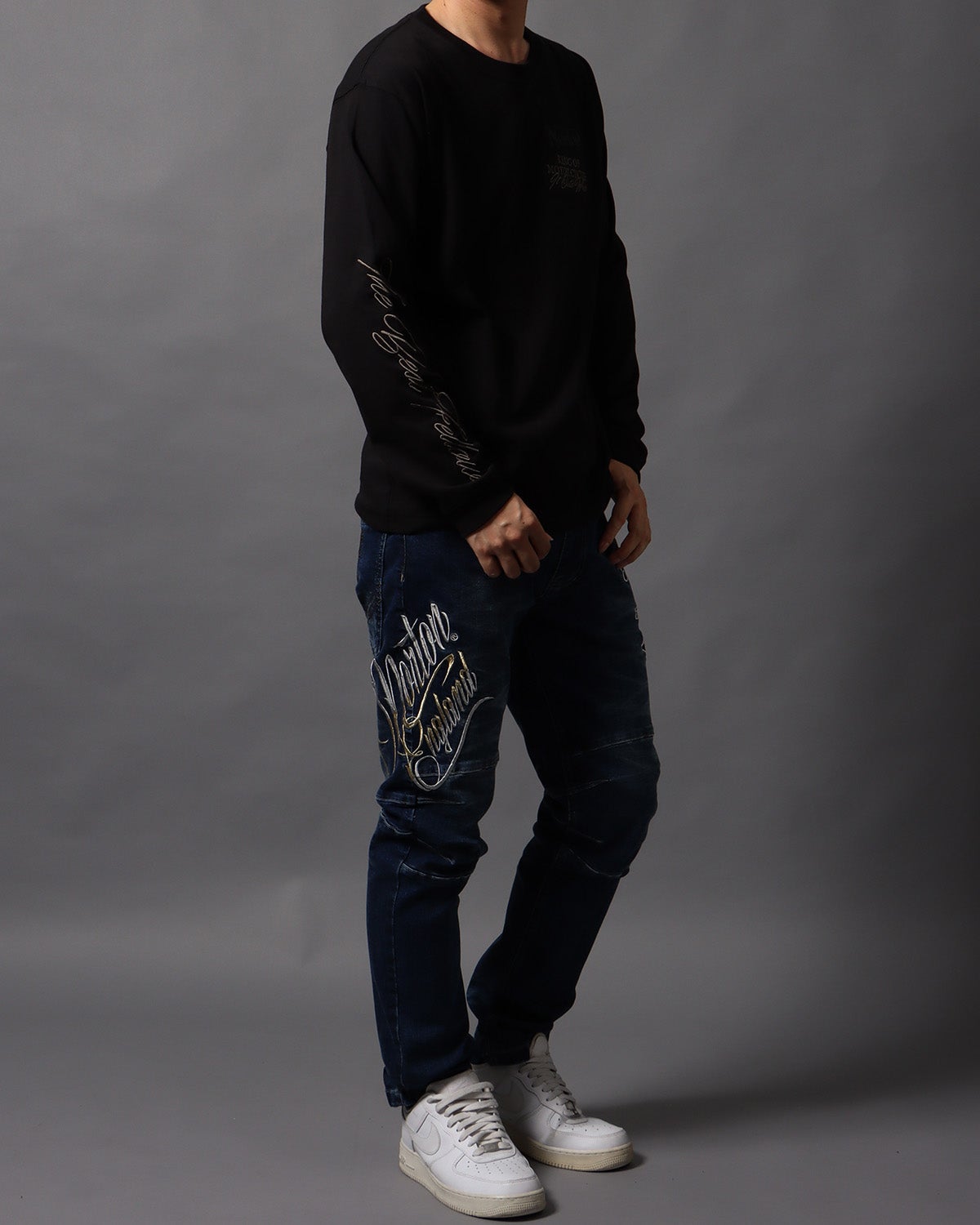 ブラック：178cm/75kg(Lサイズ着用)