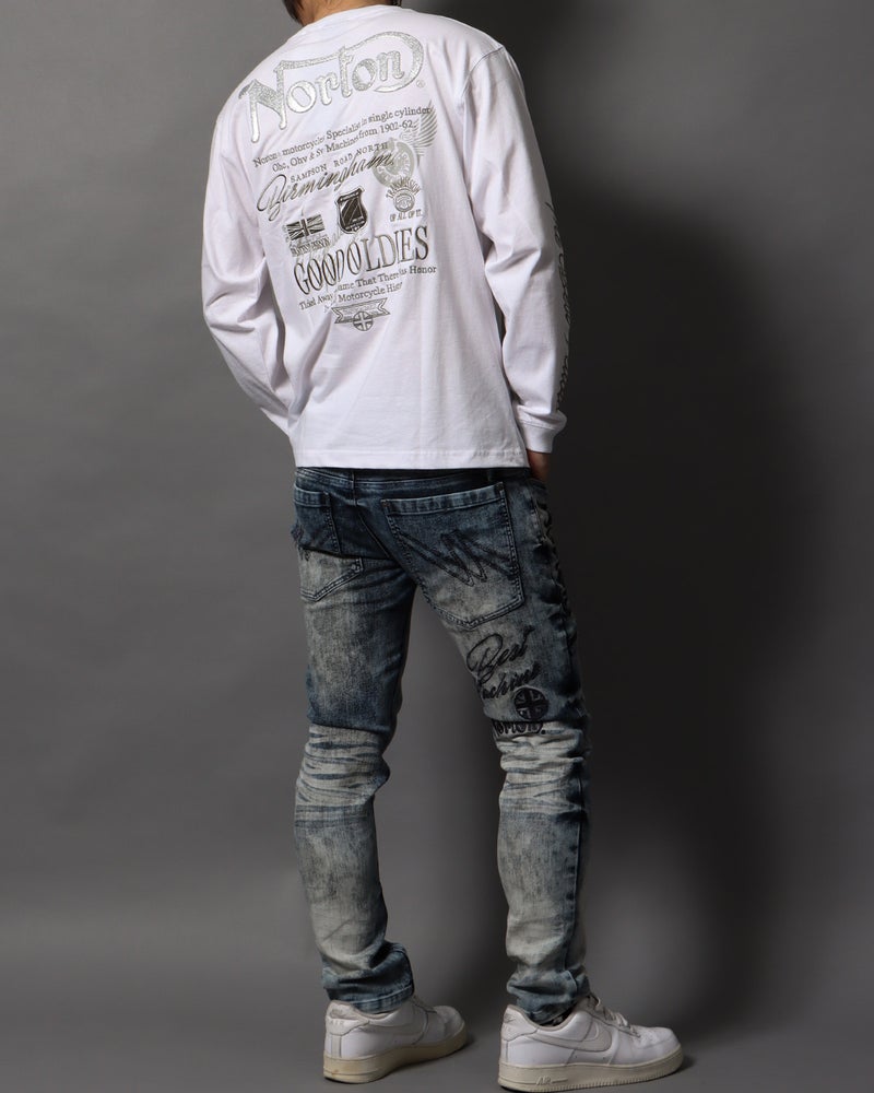 ホワイト：178cm/75kg(Lサイズ着用)