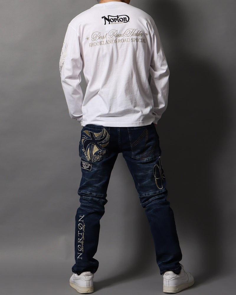 ホワイト：178cm/75kg(Lサイズ着用)