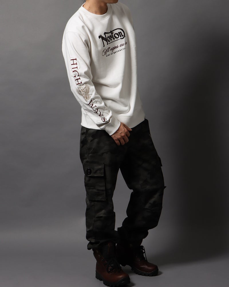 オフホワイト：178cm/75kg(Lサイズ着用)