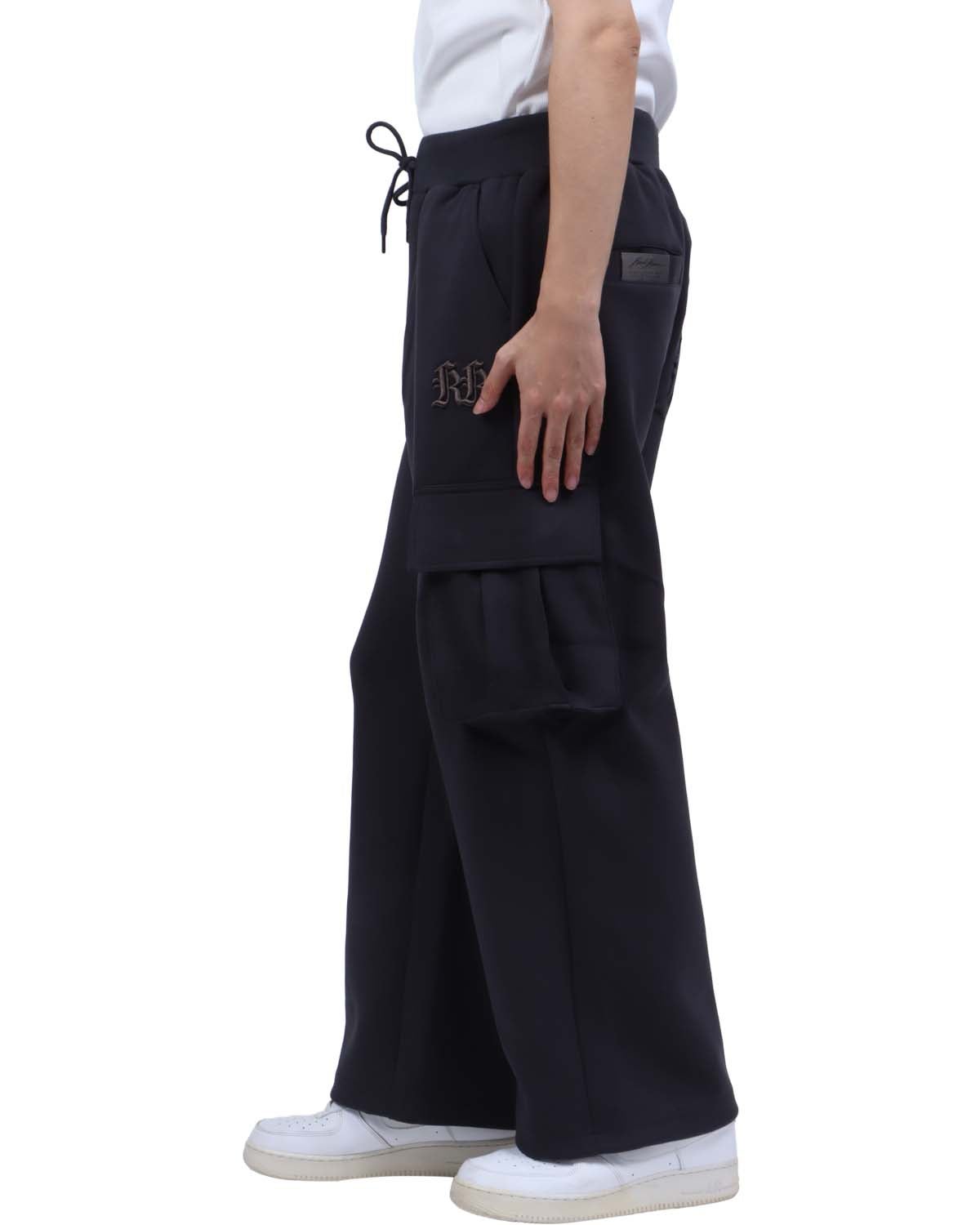 スミクロ：173cm63kg(Lサイズ着用)