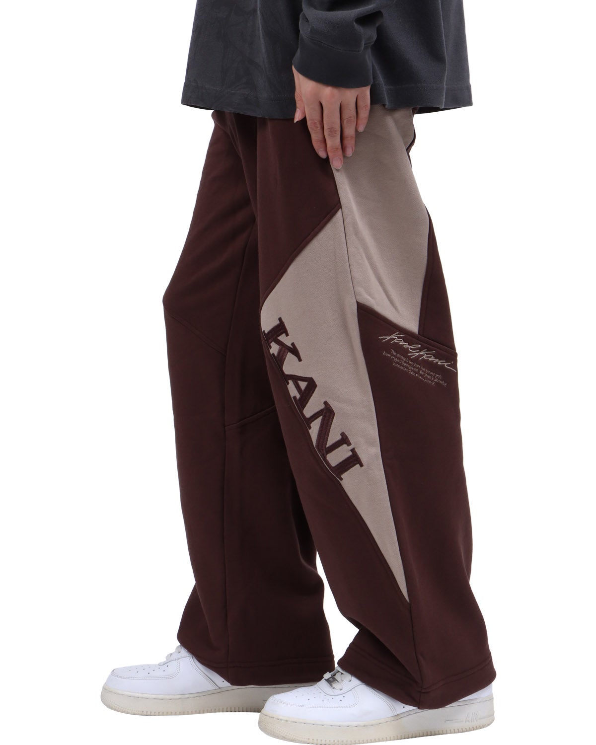 ブラウン：173cm63kg(Lサイズ着用)