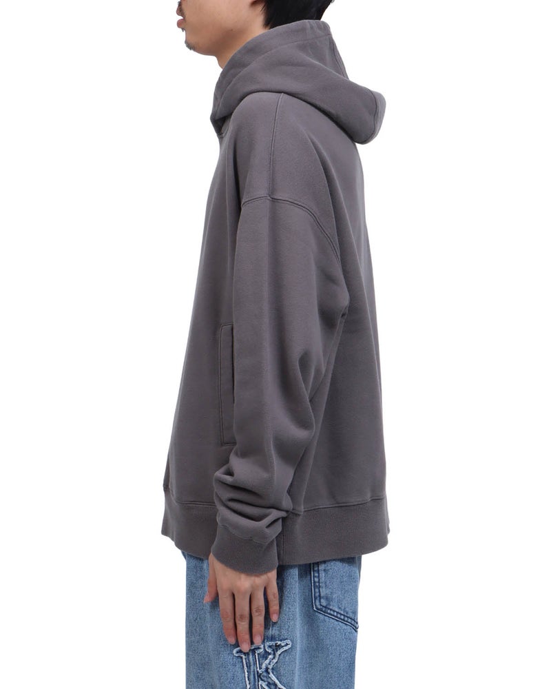 グレー：173cm63kg(Lサイズ着用)