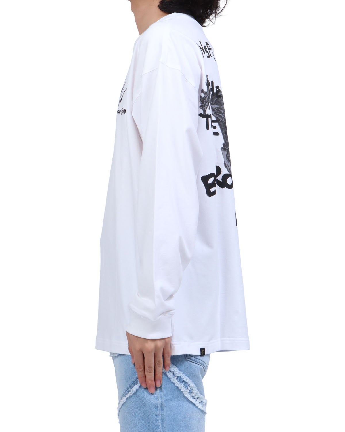 ホワイト：173cm63kg(Lサイズ着用)