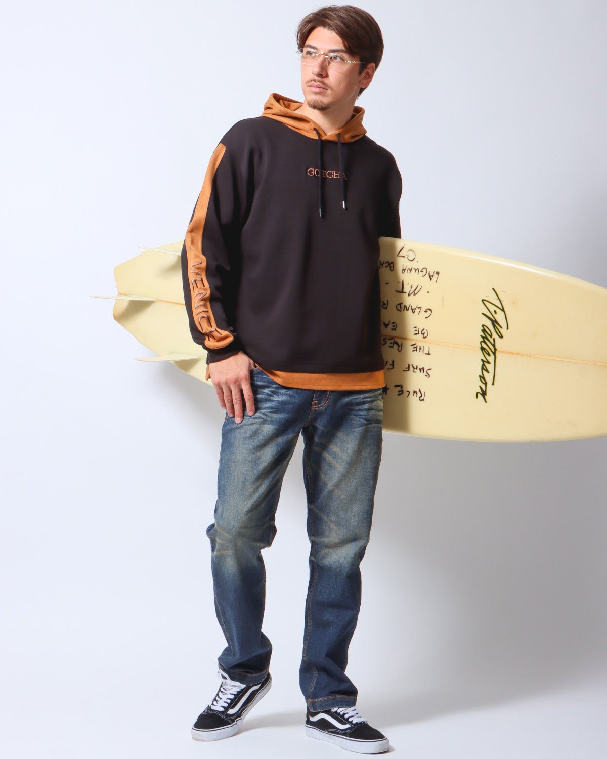 ブラック：180cm/70kg(Lサイズ着用)