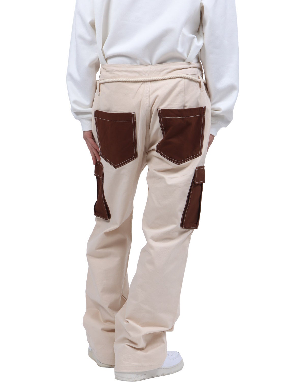 ベージュ：173cm63kg(34inc着用)