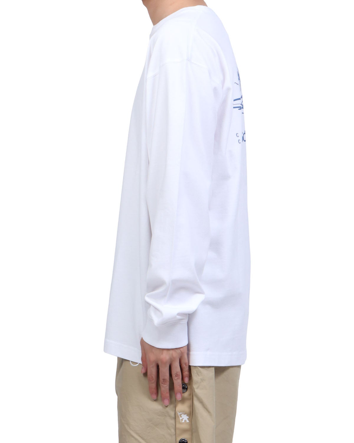 ホワイト：173cm63kg(Lサイズ着用)