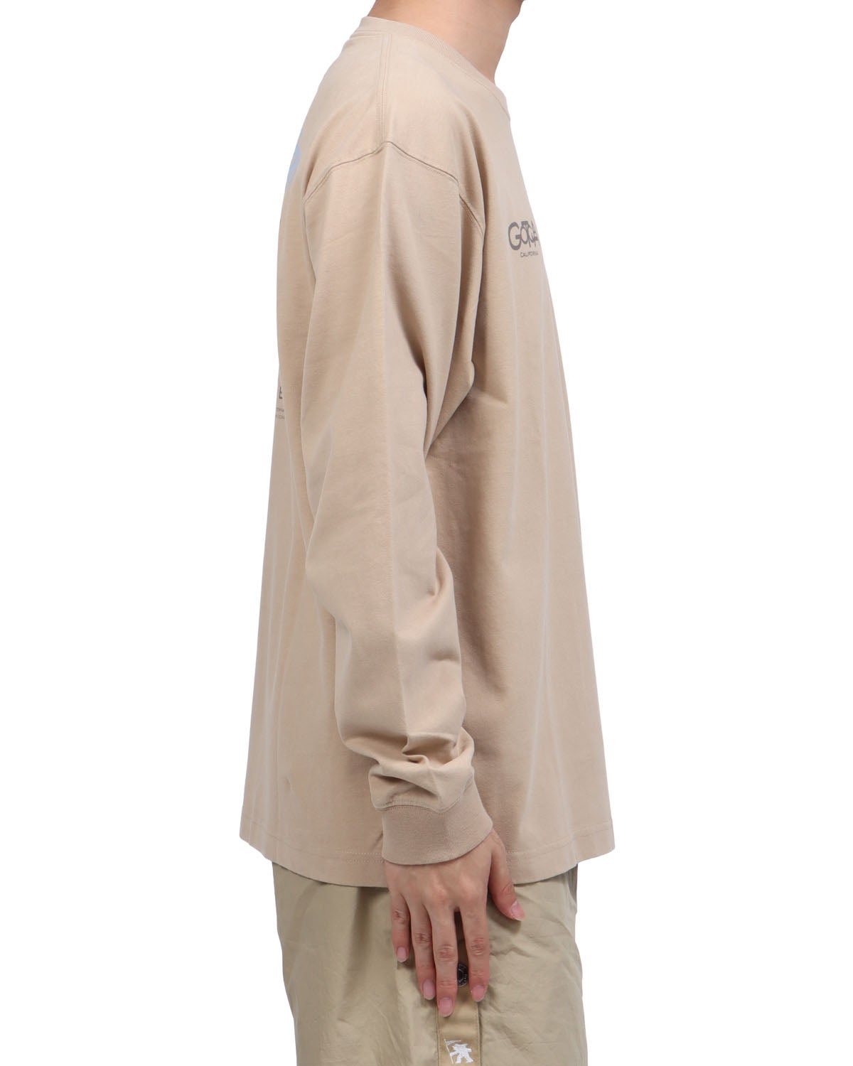 ベージュ：173cm63kg(Lサイズ着用)