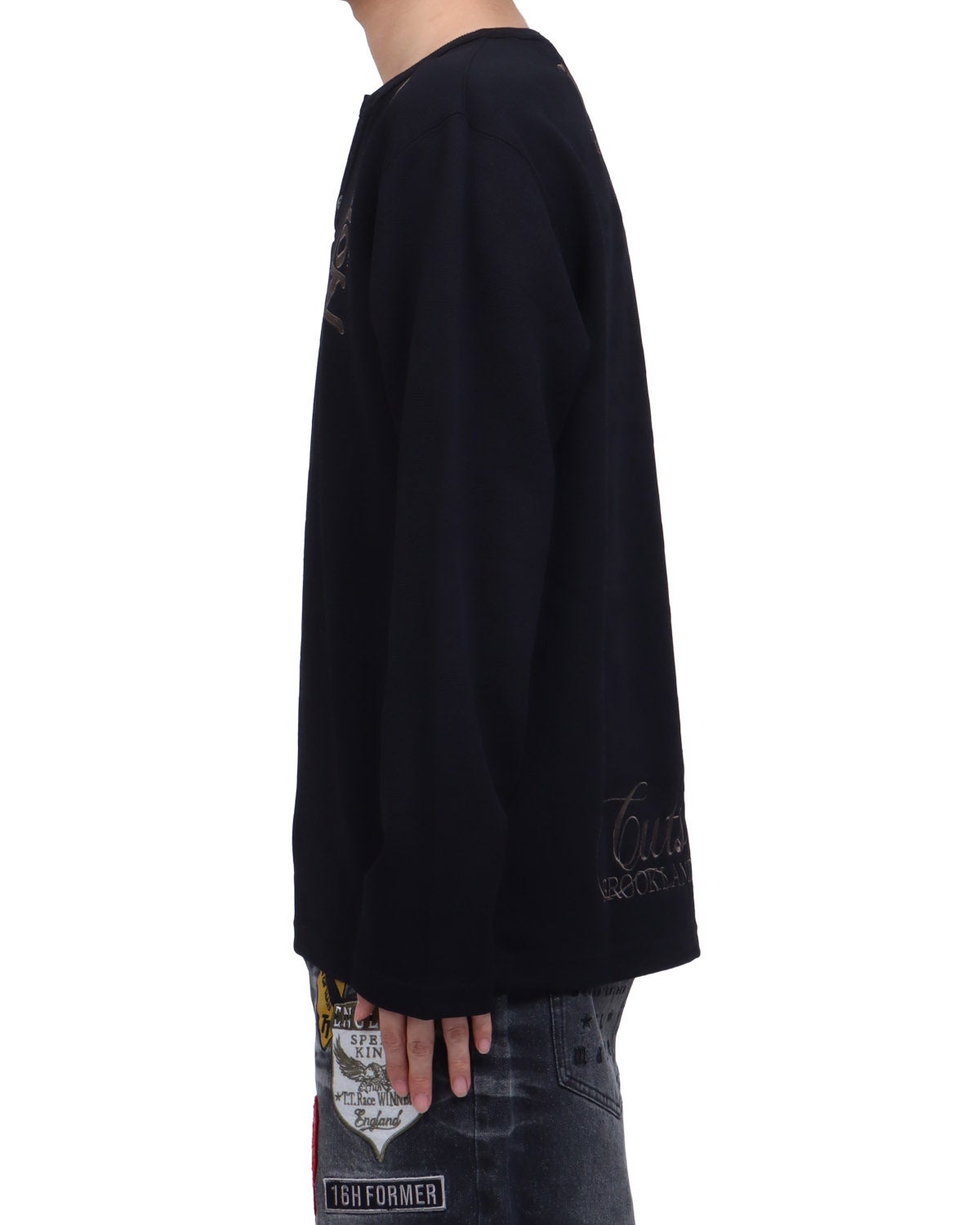 ブラック：173cm63kg(Lサイズ着用)