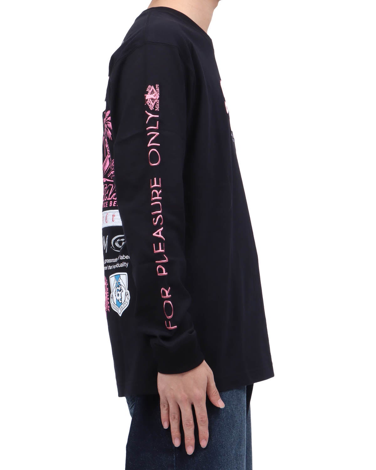 ブラック：173cm63kg(Lサイズ着用)