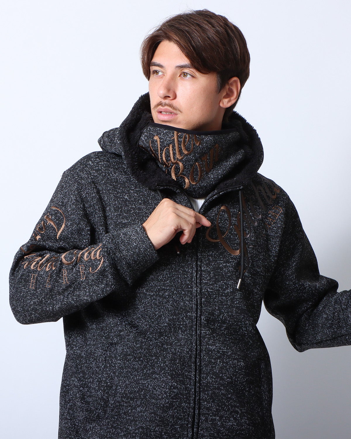 ブラック：180cm/70kg(Lサイズ着用)