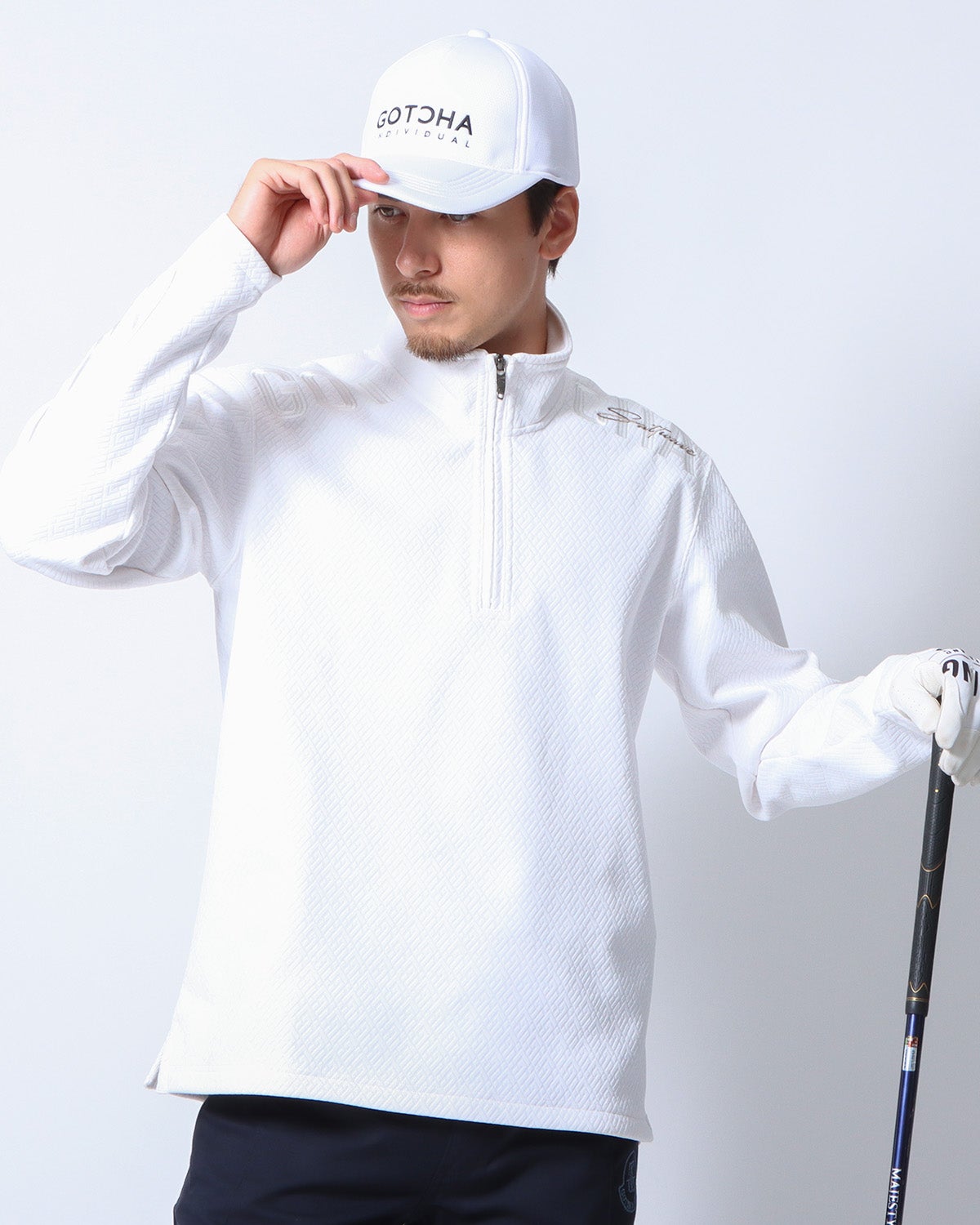 ホワイト：180cm/70kg(Lサイズ着用)