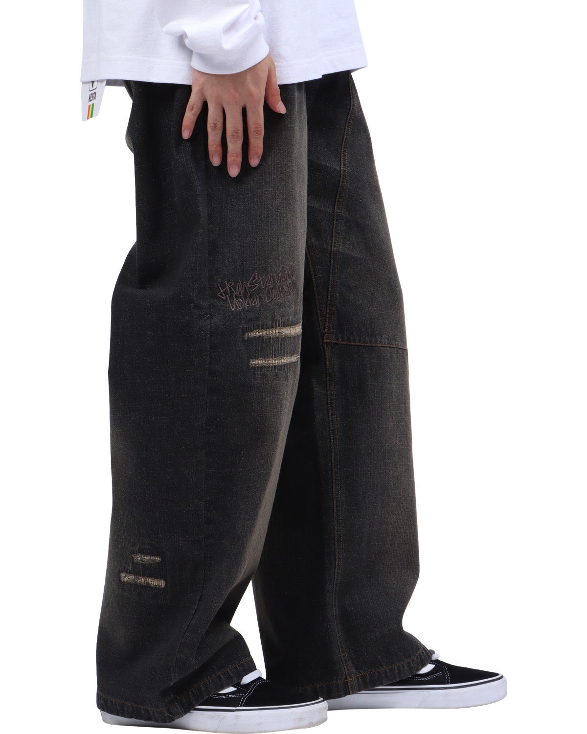 ブラック：173cm63kg(Lサイズ着用)