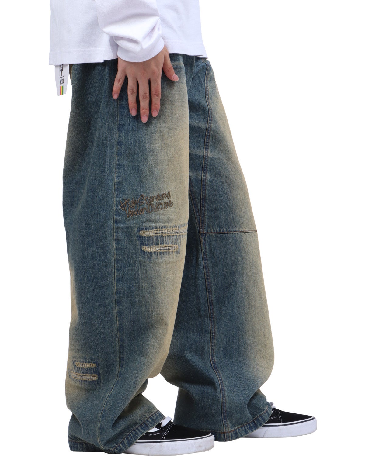 ブリーチ：173cm63kg(Lサイズ着用)