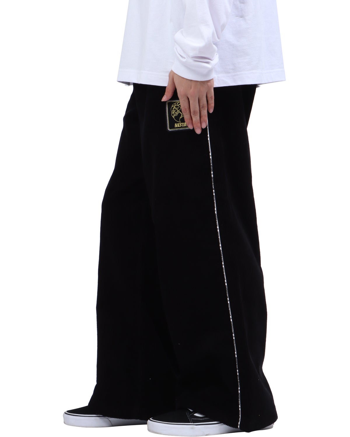 ブラック：173cm63kg(Lサイズ着用)