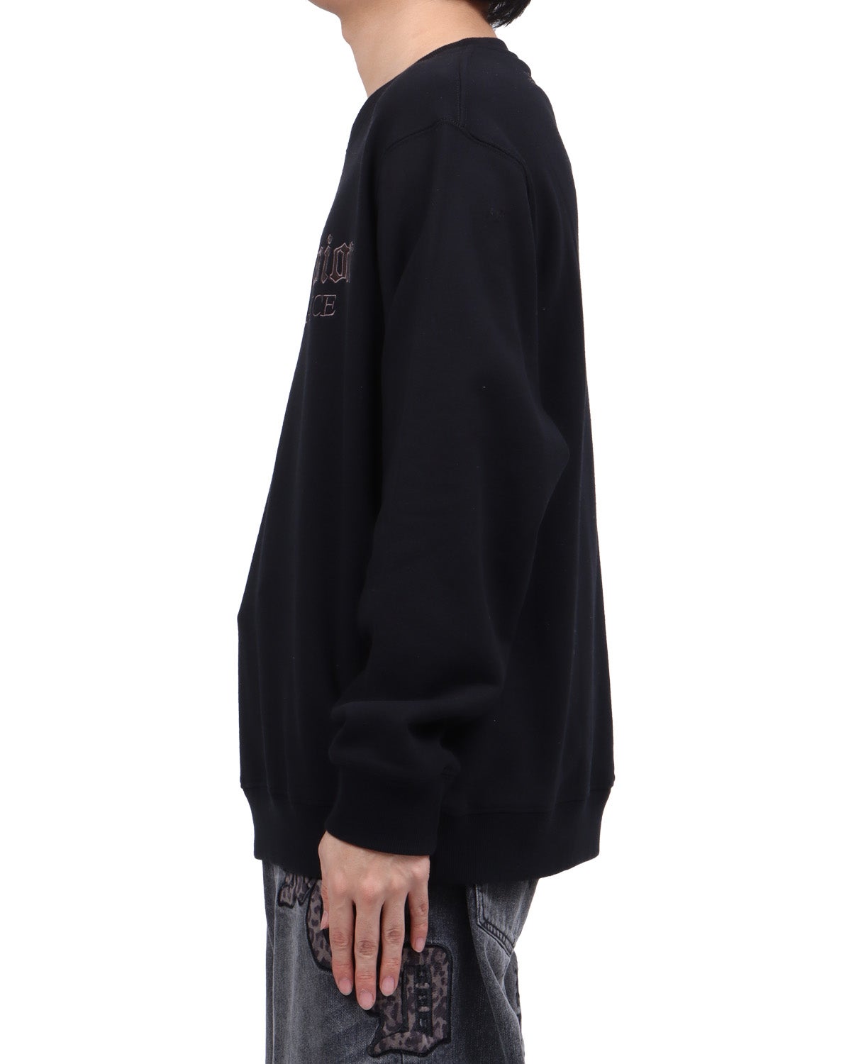 ブラック：173cm63kg(Lサイズ着用)