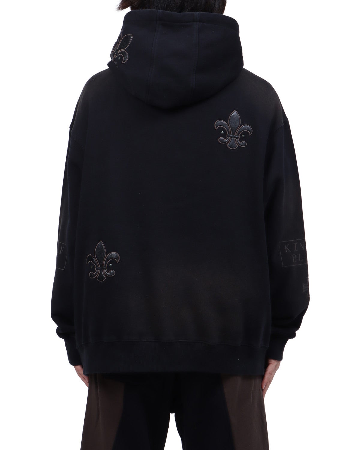 ブラック：173cm63kg(Lサイズ着用)