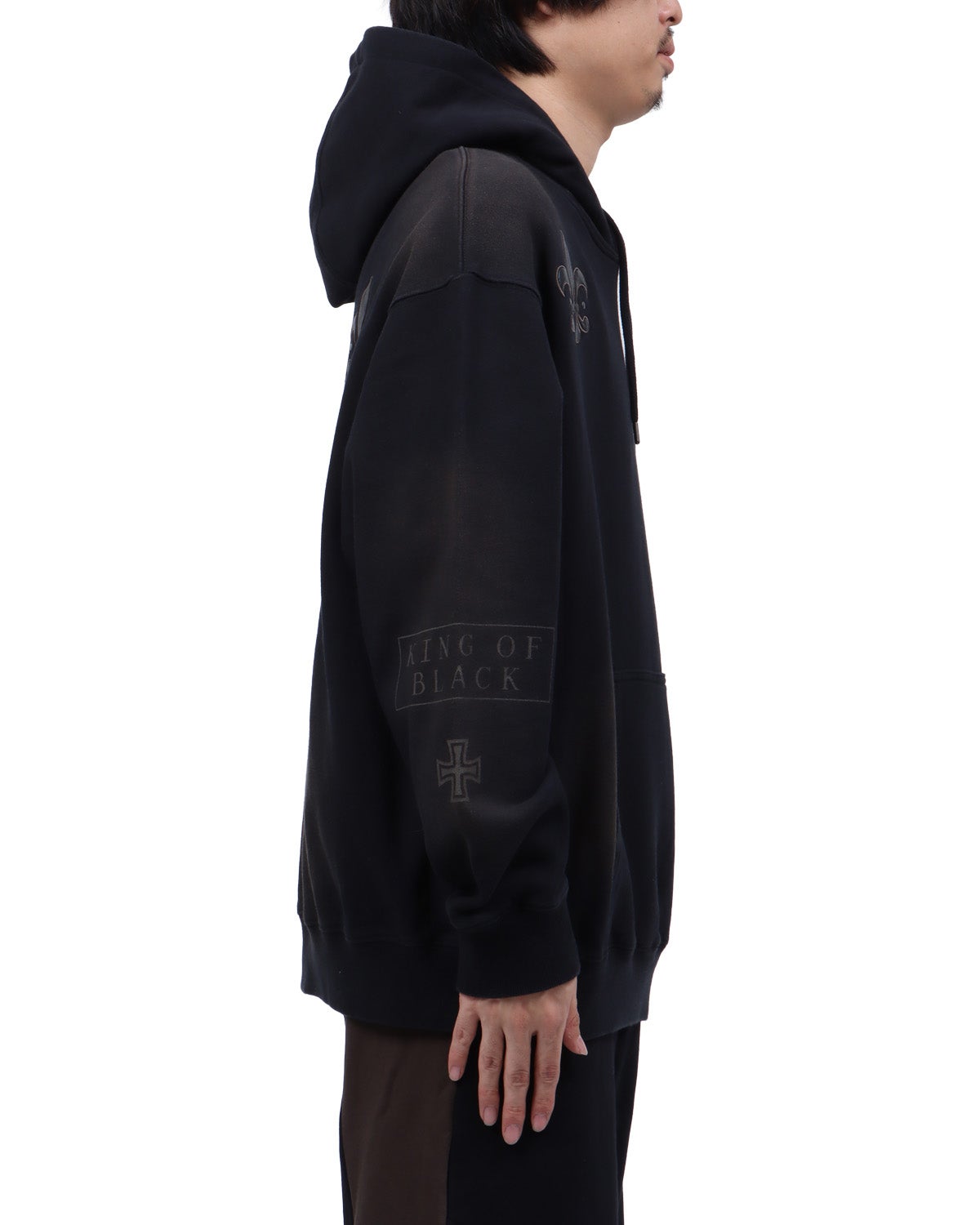 ブラック：173cm63kg(Lサイズ着用)