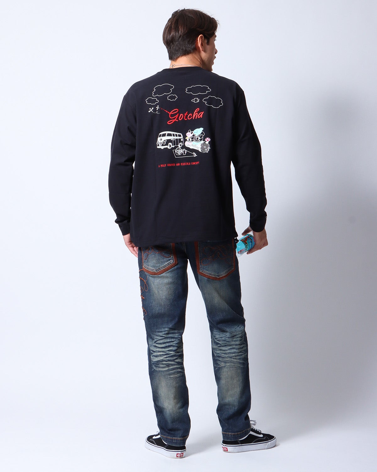 ブラック：180cm/70kg(Lサイズ着用)