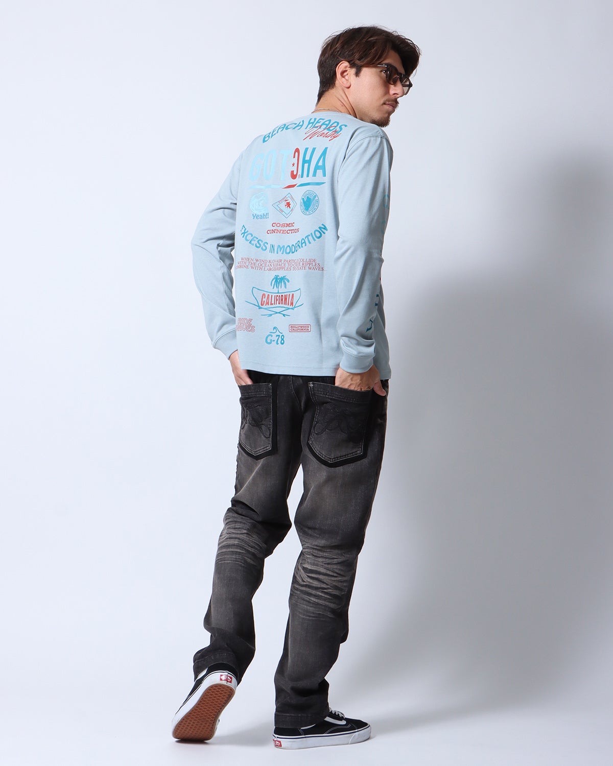 ブルーグレー：180cm/70kg(Lサイズ着用)
