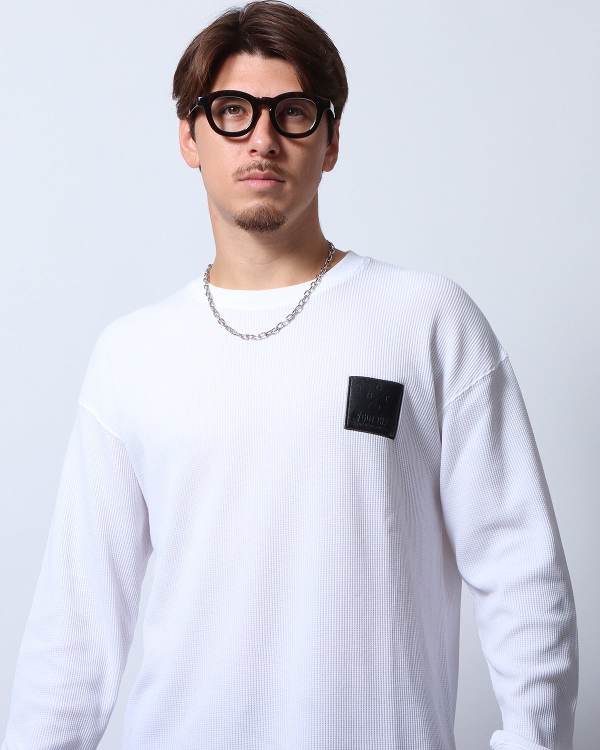 ホワイト：180cm/70kg(Lサイズ着用)