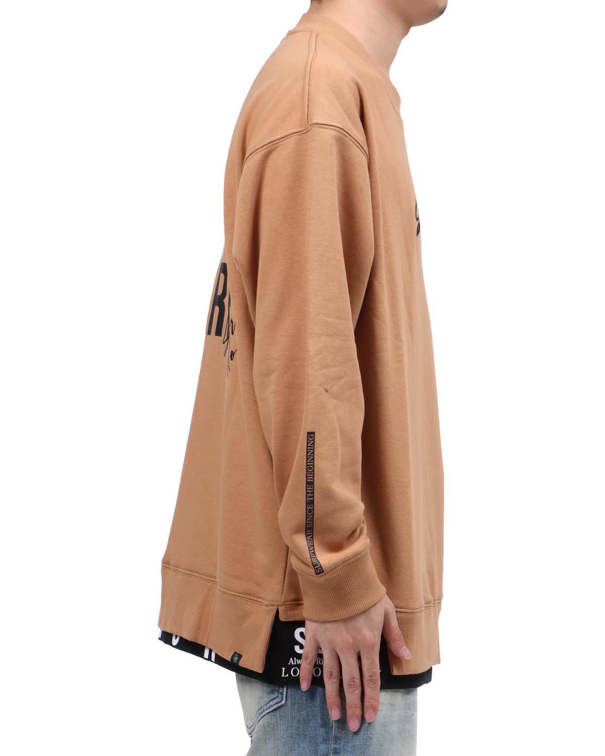ベージュ：173cm63kg(Lサイズ着用)