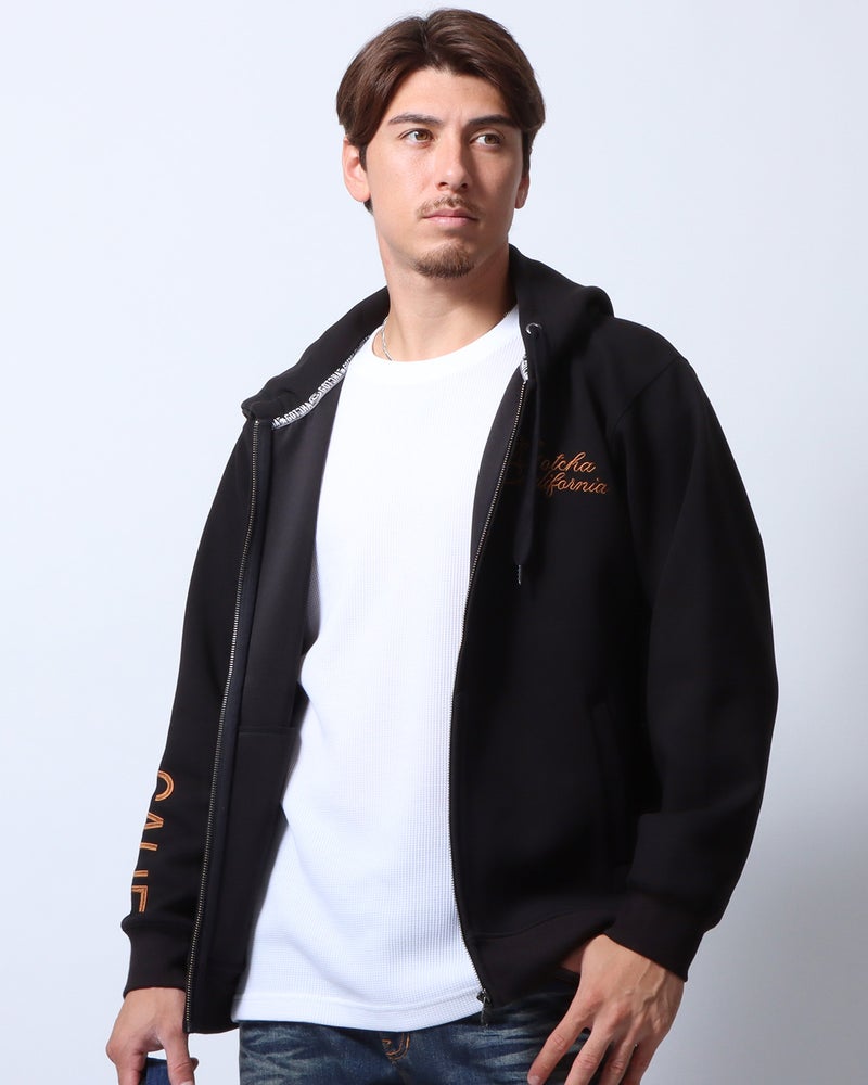 ブラック：180cm/70kg(Lサイズ着用)