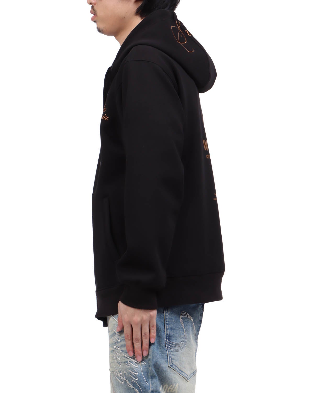 ブラック：173cm63kg(Lサイズ着用)