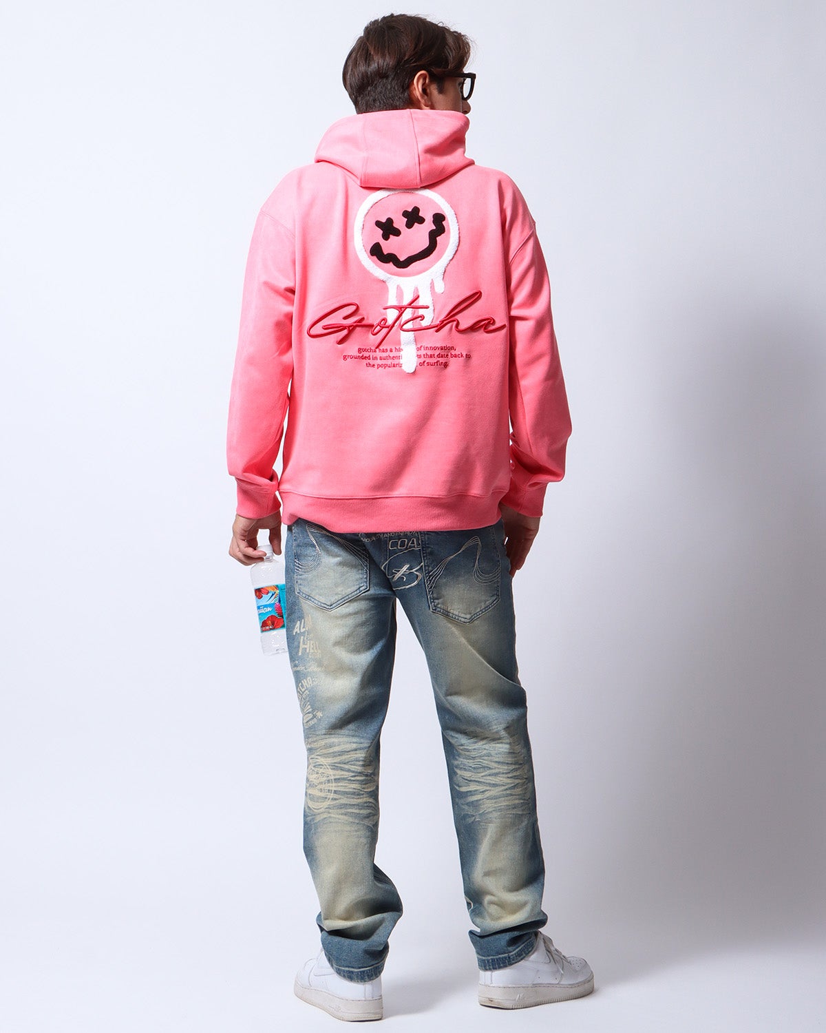 ピンク：180cm/70kg(Lサイズ着用)
