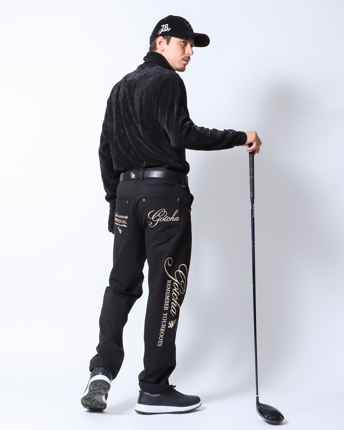 ブラック：180cm/70kg(Lサイズ着用)