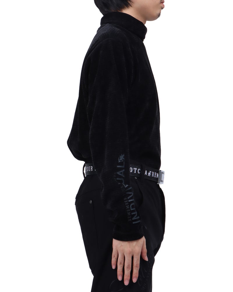 ブラック：173cm63kg(Lサイズ着用)