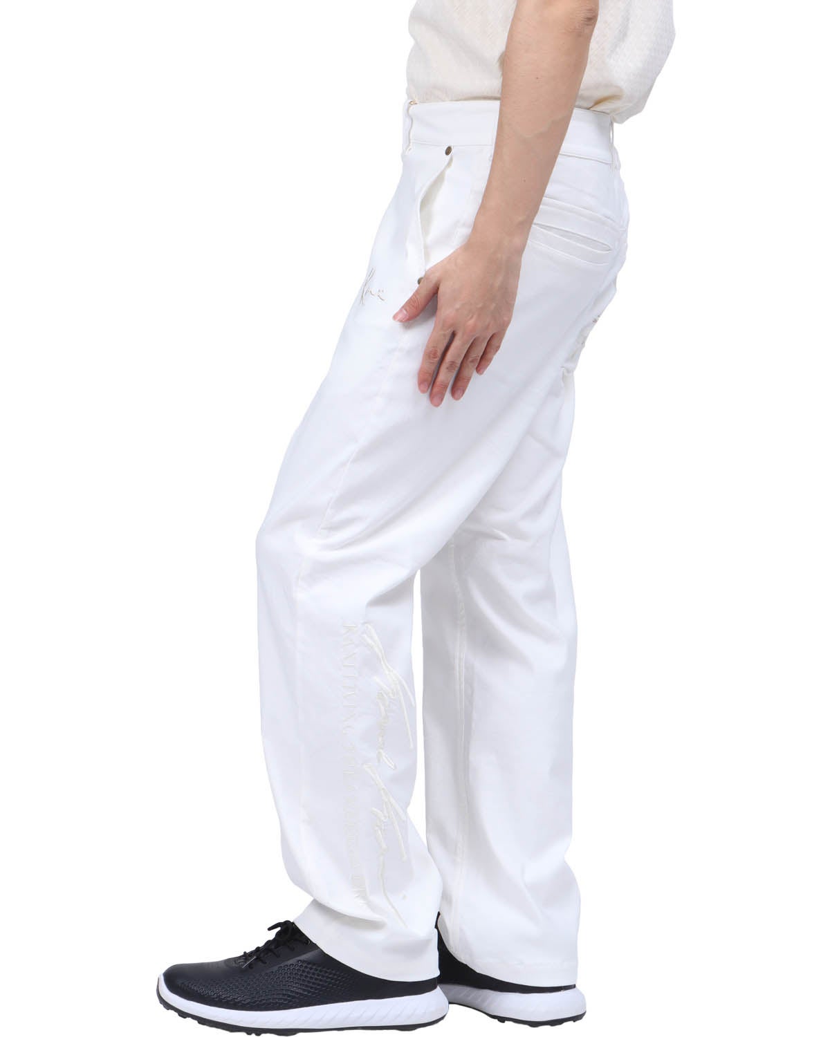 ホワイト：173cm63kg(34inc着用)