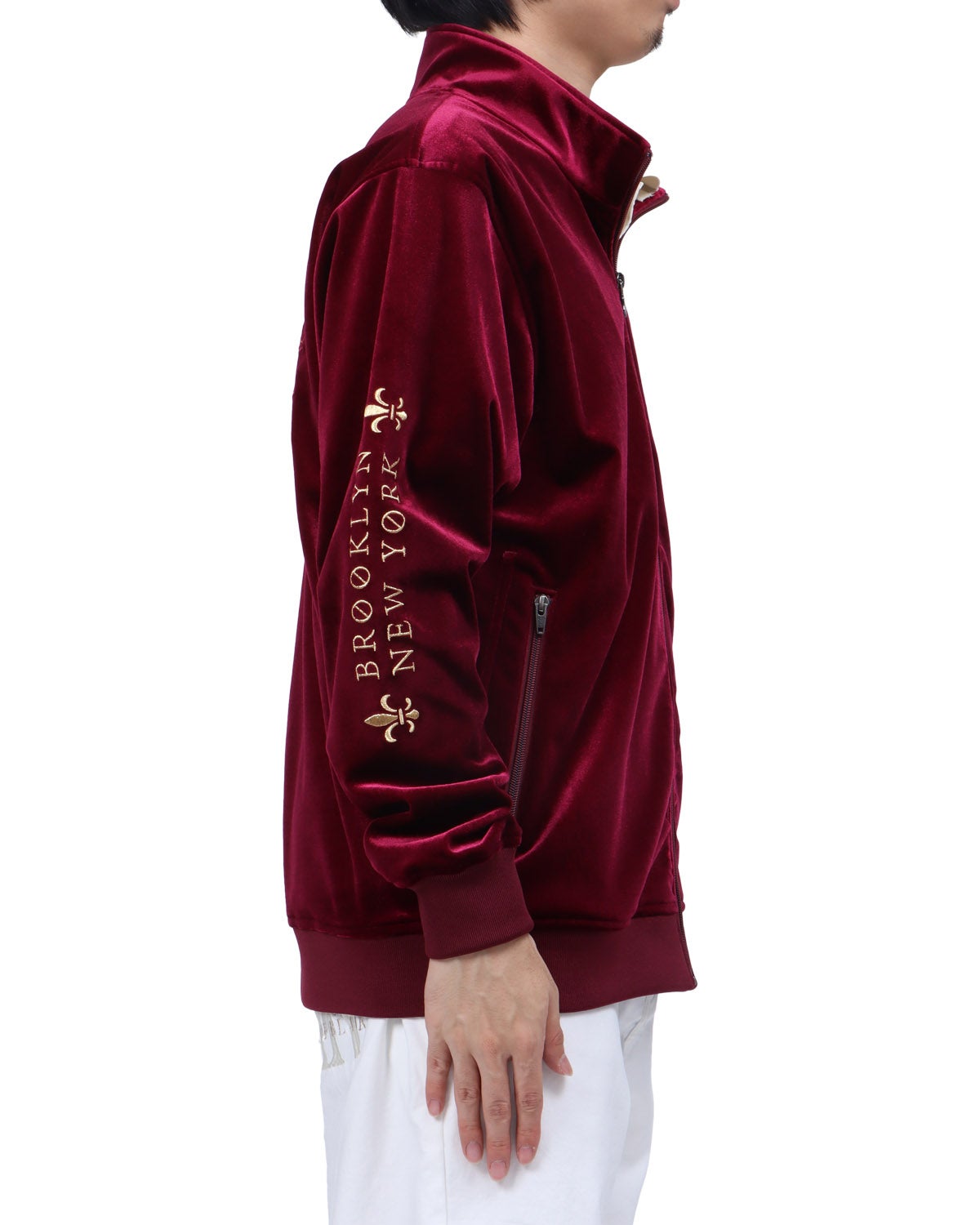 ワイン：173cm63kg(Lサイズ着用)