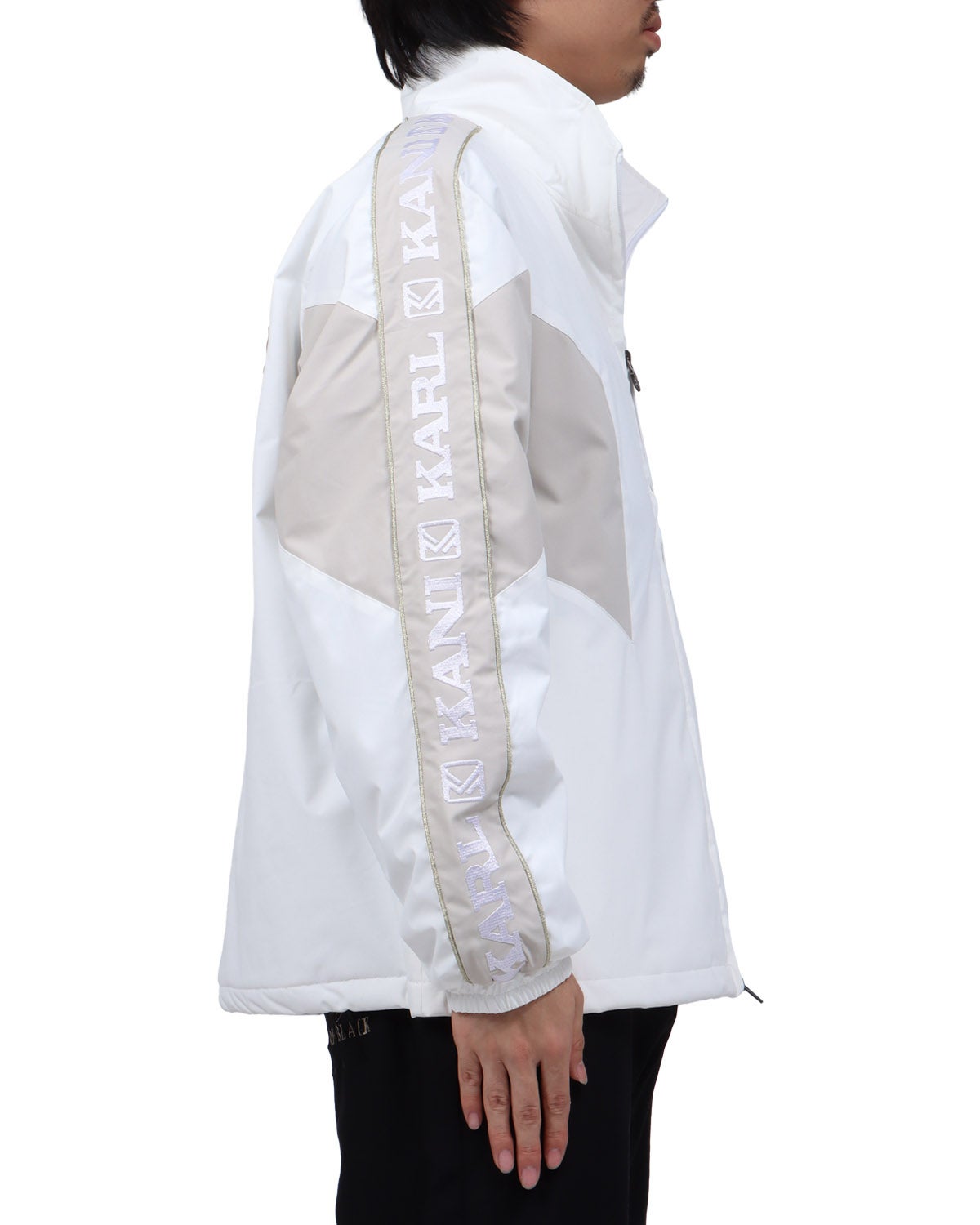ホワイト：173cm63kg(Lサイズ着用)