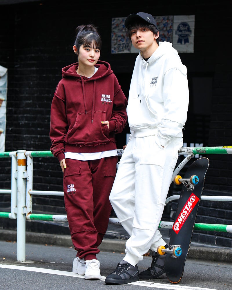 左：160cm(Sサイズ着用)、右：175cm(Mサイズ着用)