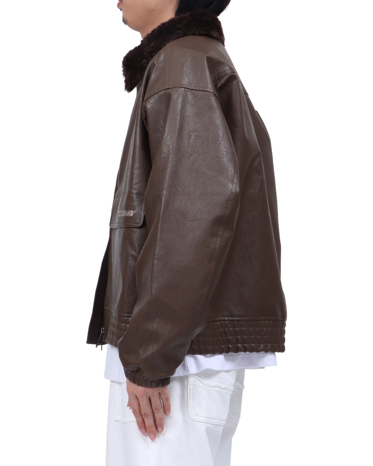 ブラウン：173cm63kg(Lサイズ着用)