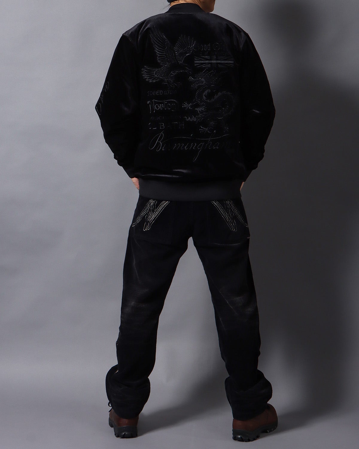 ブラック：178cm/75kg(Lサイズ着用)