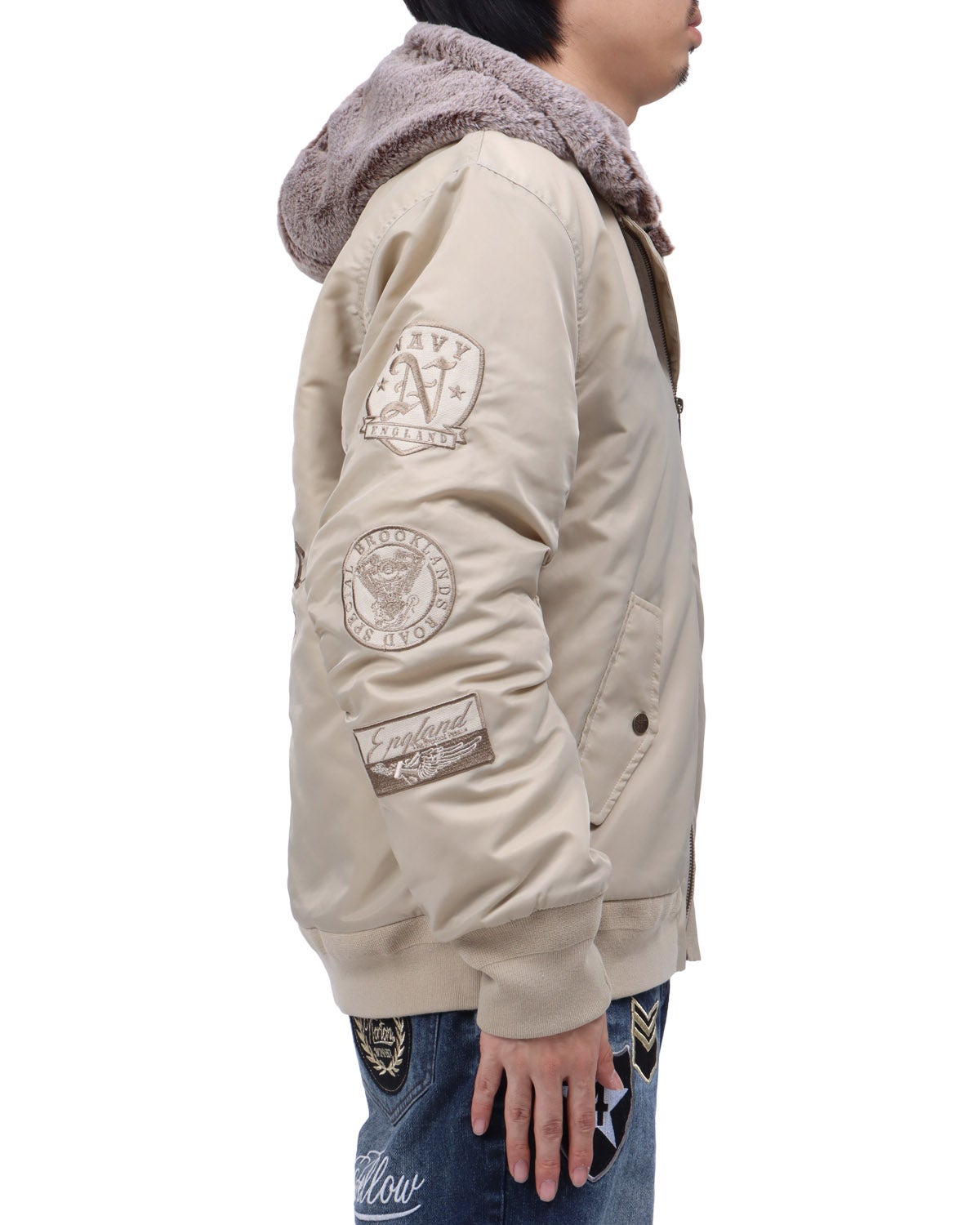 サンドベージュ：173cm63kg(Lサイズ着用)