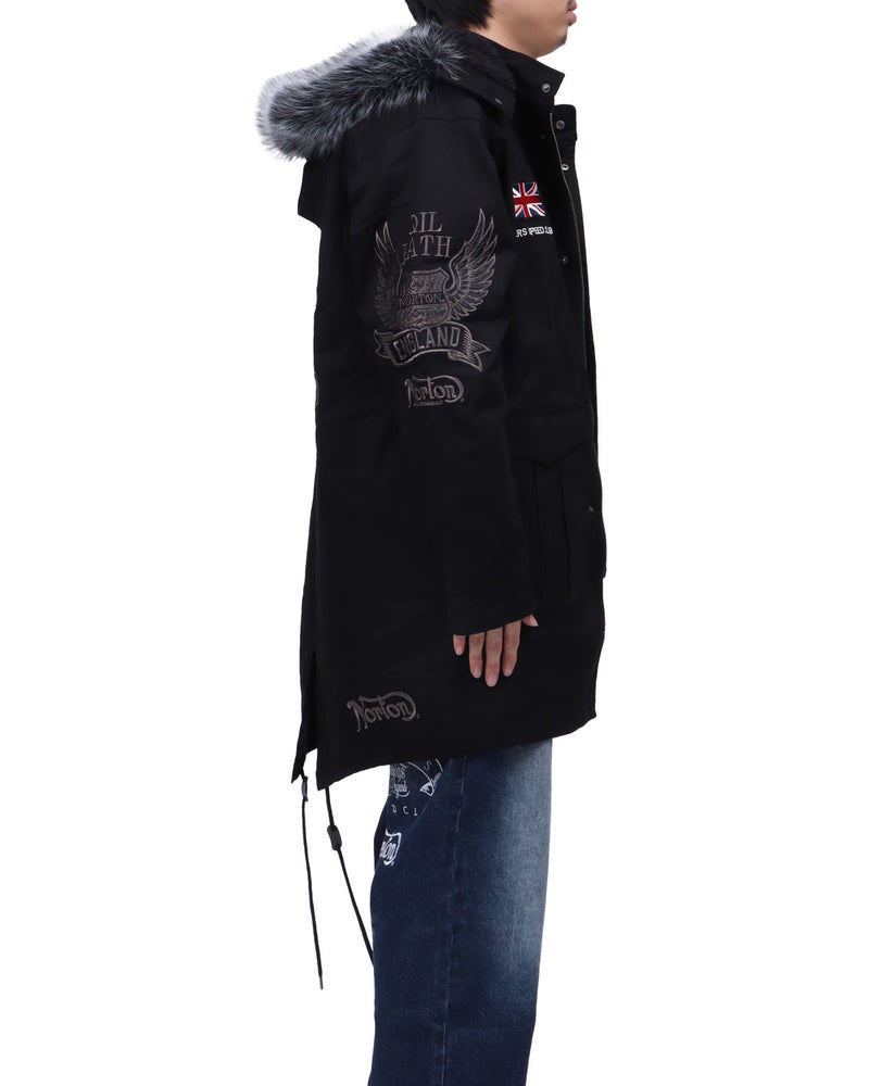 ブラック：173cm63kg(Lサイズ着用)