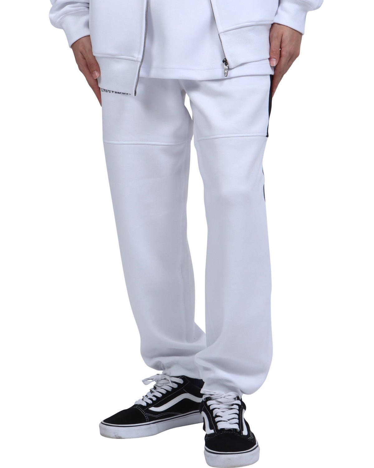 ホワイト：173cm63kg(Lサイズ着用)