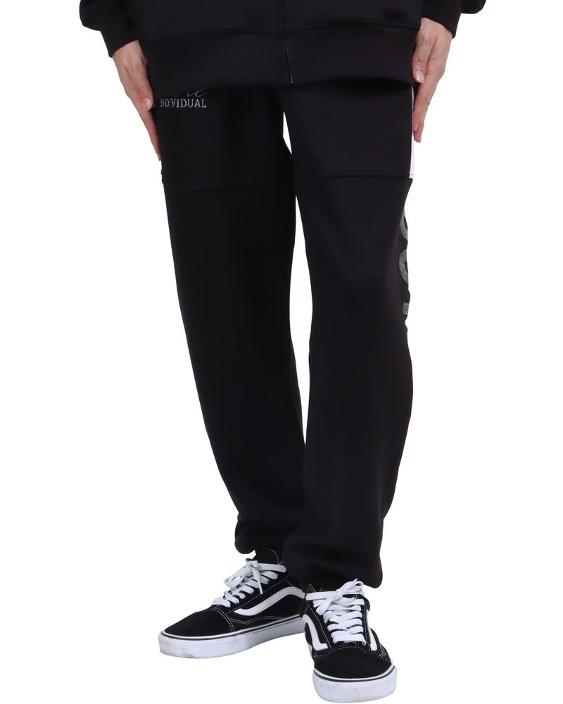 ブラック：173cm63kg(Lサイズ着用)