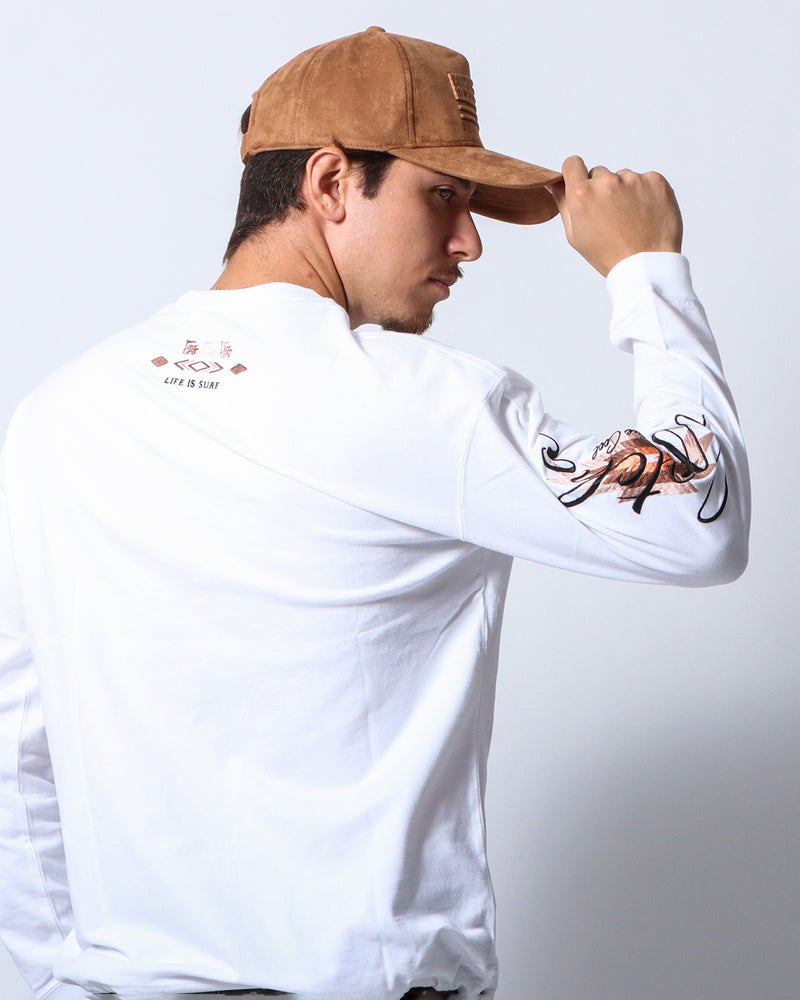 ホワイト：183cm/70kg(Lサイズ着用)
